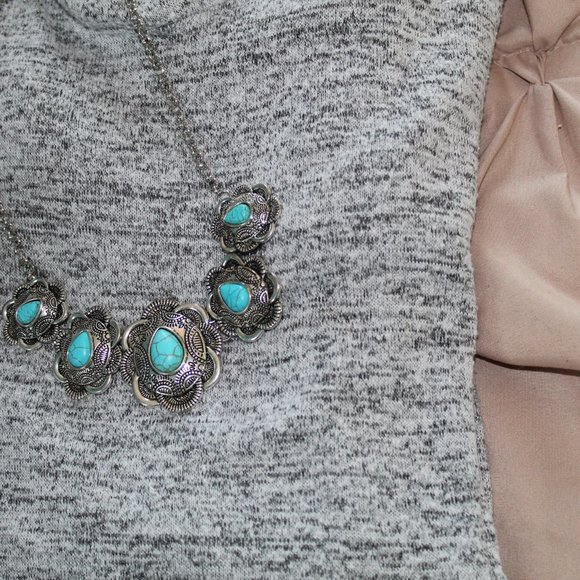 Boho Turquoise and Silver Necklace - Picture 3 of 3